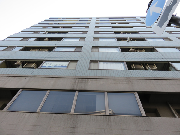 サンハロー東神奈川駅前の外観