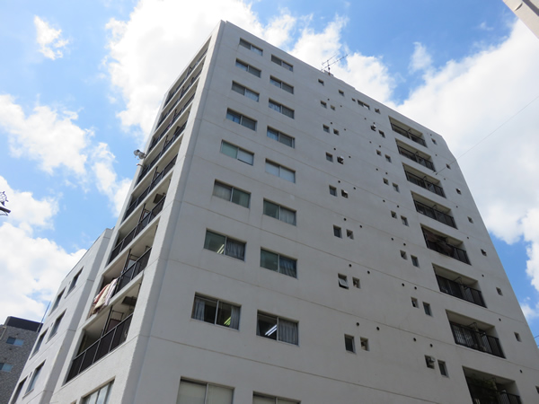 東神奈川クインビルの外観