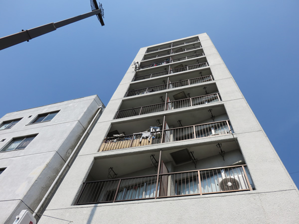 東神奈川クインビルの外観