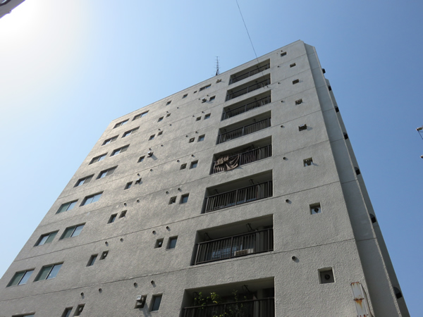 東神奈川クインビルの外観