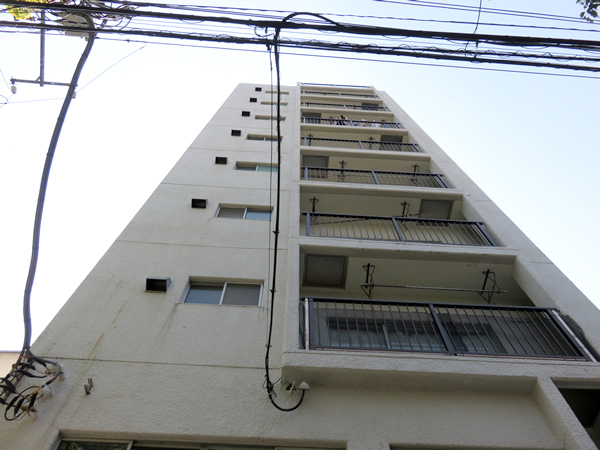 東神奈川クインビルの外観