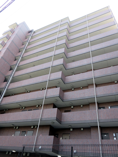 グリフィン横浜ベイグランデ2番館の外観