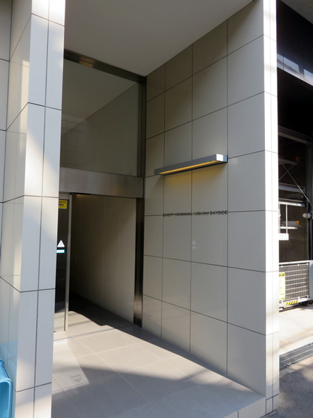 リヴシティ横浜東ベイサイドの外観