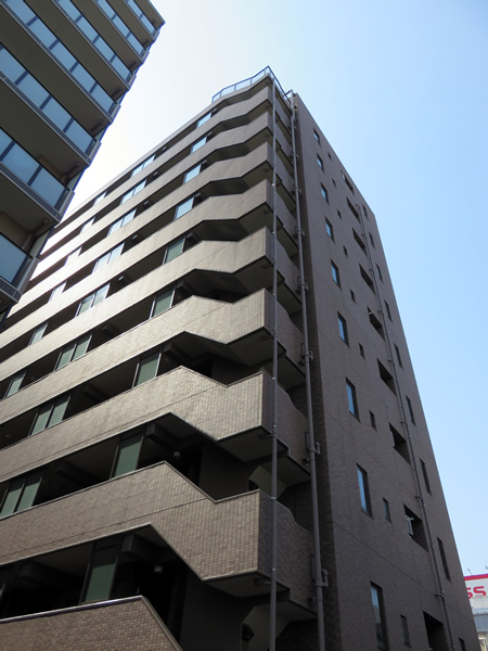 クリオ東神奈川2番館の外観