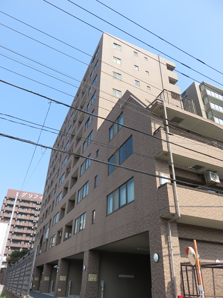 クリオ東神奈川2番館の外観