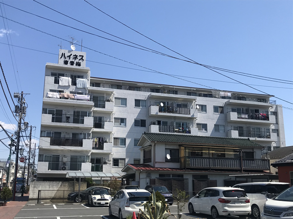 ハイネス東青梅の外観