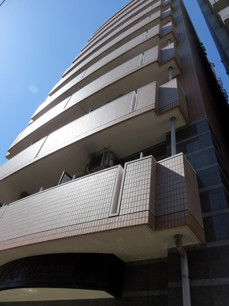 アールケープラザ関内大通り公園の外観