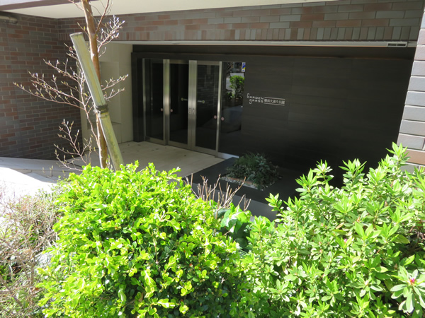 ガーデングラス横浜大通り公園の外観