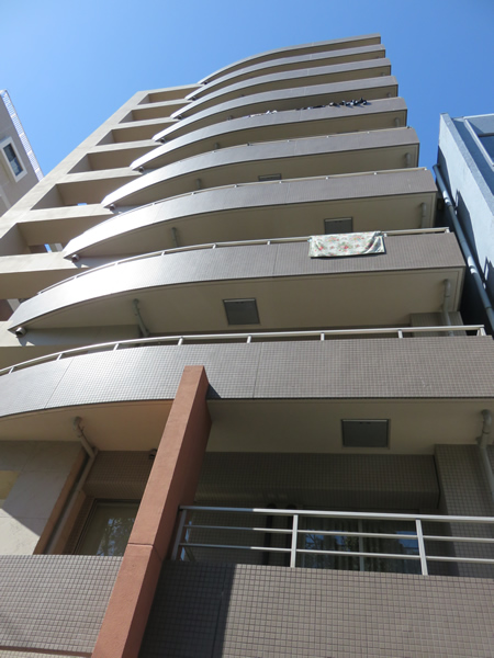 トースト横浜大通り公園の外観