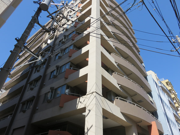 トースト横浜大通り公園の外観