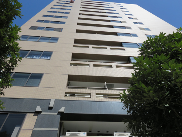 ロイヤルステージST大通り公園の外観