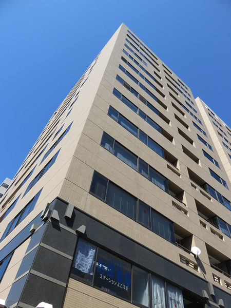 ロイヤルステージST大通り公園の外観