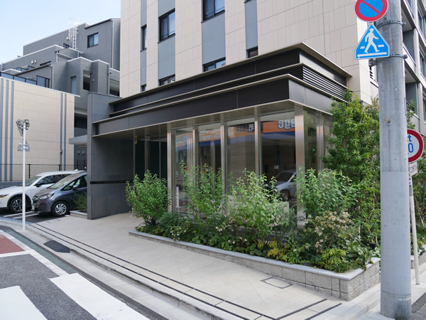 クレヴィア新宿中落合WESTの外観