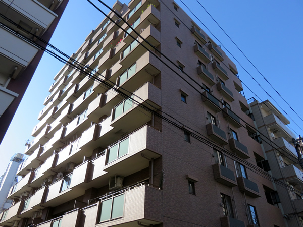 クリオ大通り公園6番館の外観