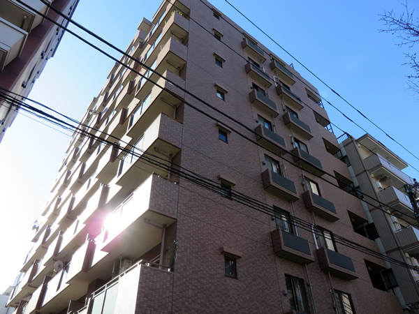 クリオ大通り公園6番館の外観