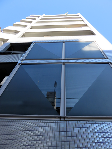 マリーヌ伊勢佐木の外観