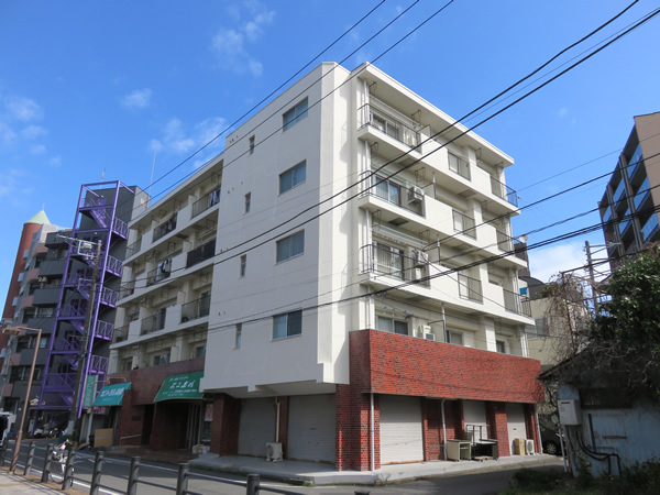 パーソナルハイツ東白楽の外観