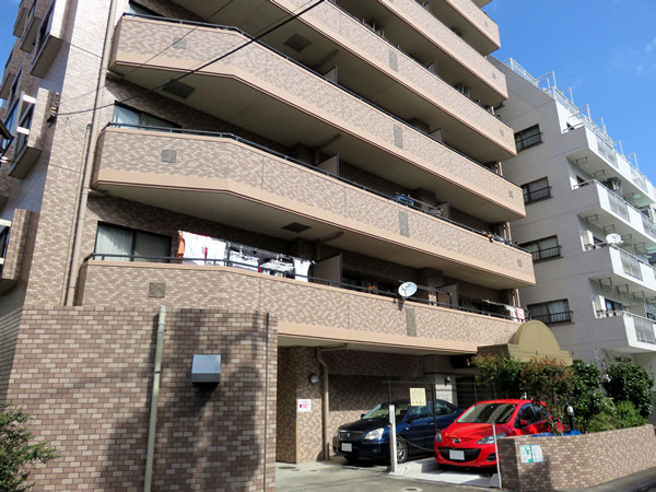 東白楽サニーコートの外観