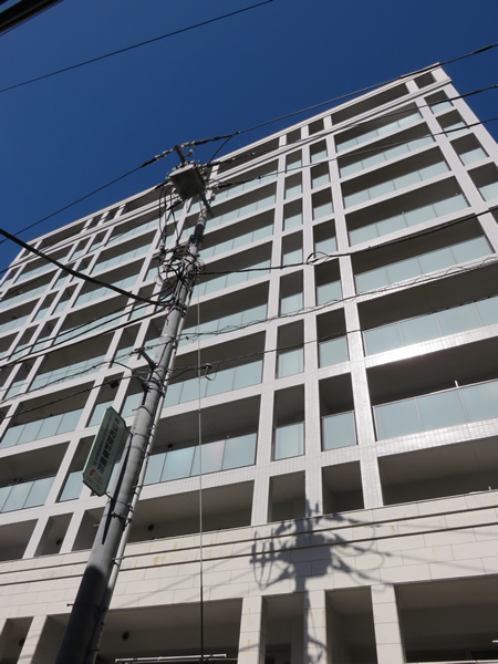 クリオ東神奈川1番館の外観