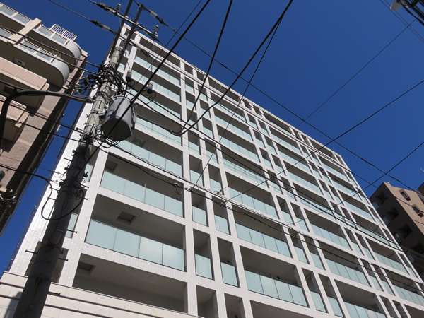 クリオ東神奈川1番館の外観