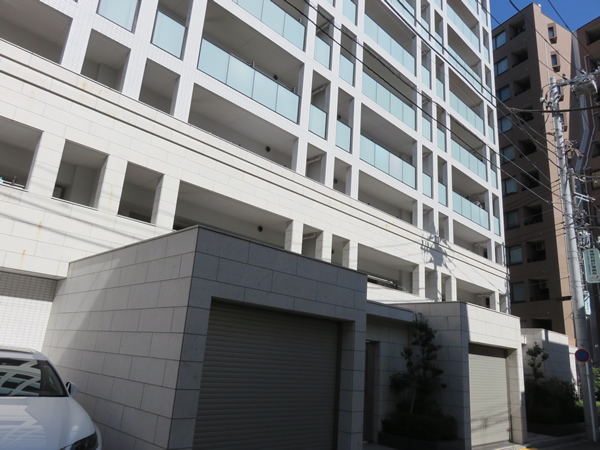 クリオ東神奈川1番館の外観