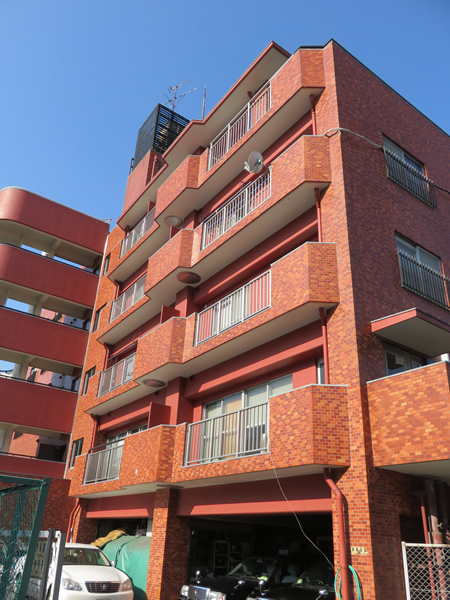 東神奈川フラワーマンションの外観