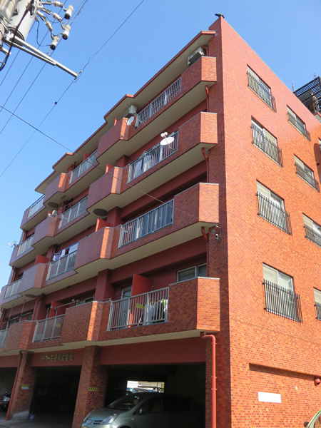 東神奈川フラワーマンションの外観