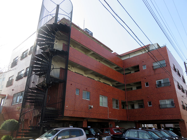 東神奈川フラワーマンションの外観