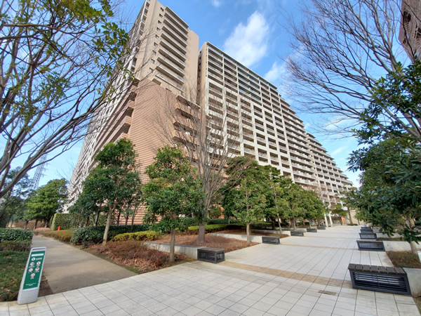 溝の口ガーデンアクアスＢ棟の外観