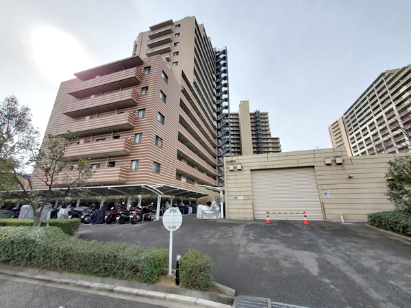 溝の口ガーデンアクアスビューウィングの外観