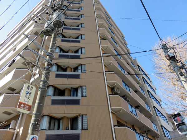 クリオ大通り公園3番館の外観