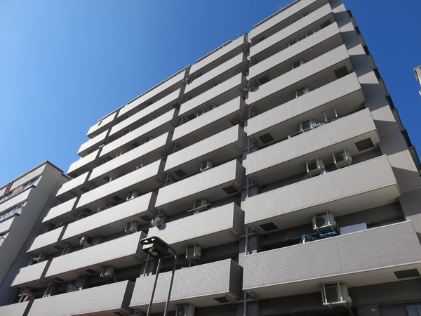 ライオンズプラザ伊勢佐木モールの外観