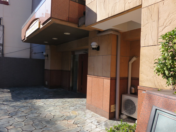 ライオンズプラザ伊勢佐木モールの外観