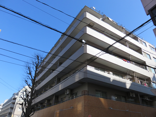 トーカン伊勢佐木町キャステールの外観