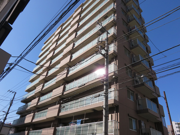 クリオ阪東橋の外観