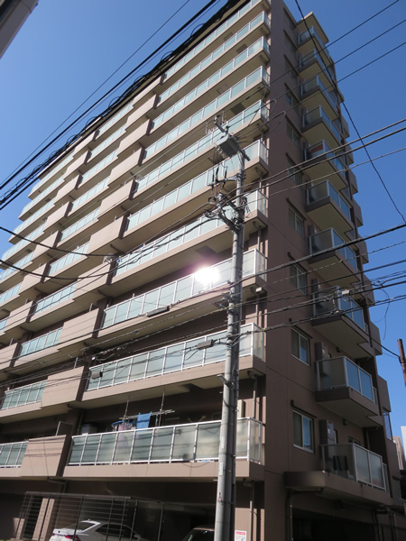 クリオ阪東橋の外観