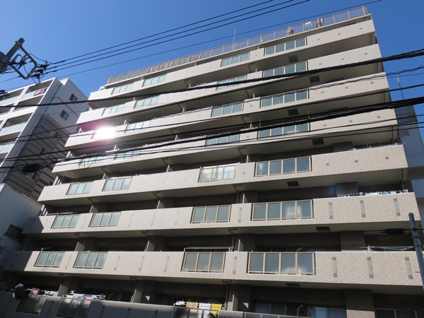 ローヤルシティ伊勢佐木の外観