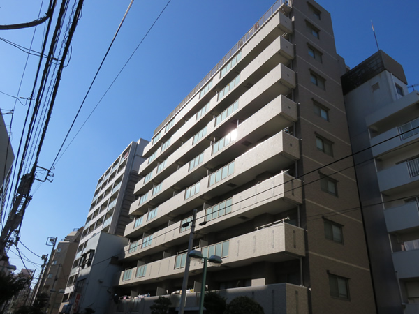 ローヤルシティ伊勢佐木の外観