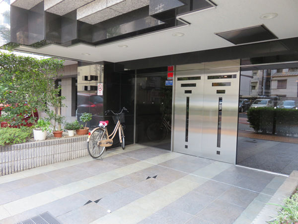 ローヤルシティ伊勢佐木の外観