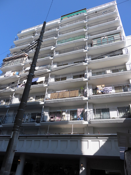 シャンボール伊勢佐木町の外観