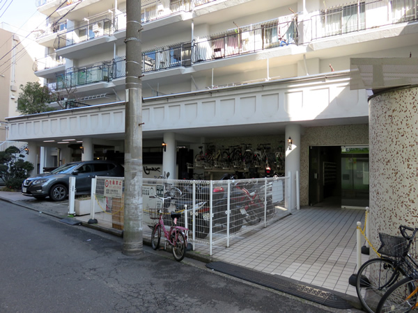 シャンボール伊勢佐木町の外観