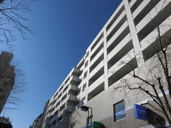 伊勢佐木クイントパラディオの外観