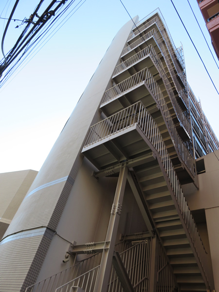 伊勢佐木クイントパラディオの外観