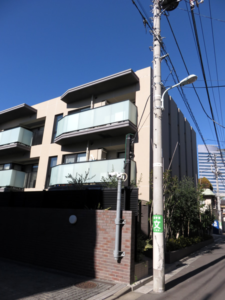 オープンレジデンシア初台の外観