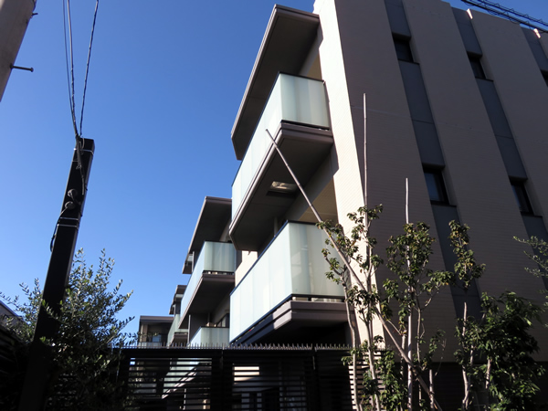 オープンレジデンシア初台の外観