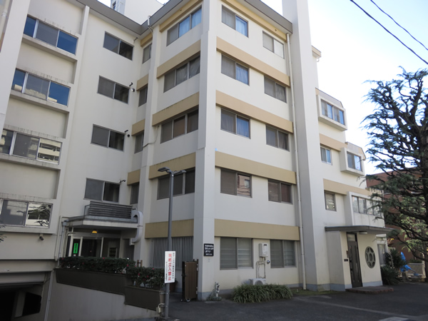 ユースフル第1初台マンションの外観