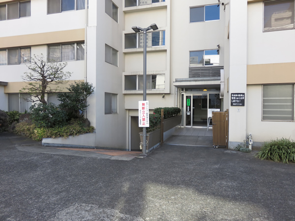 ユースフル第1初台マンションの外観