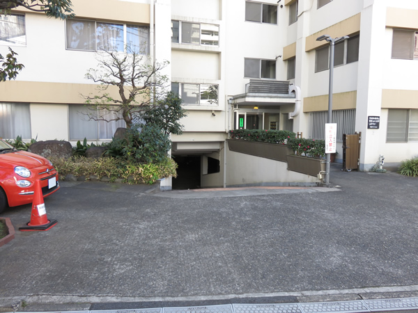 ユースフル第1初台マンションの外観