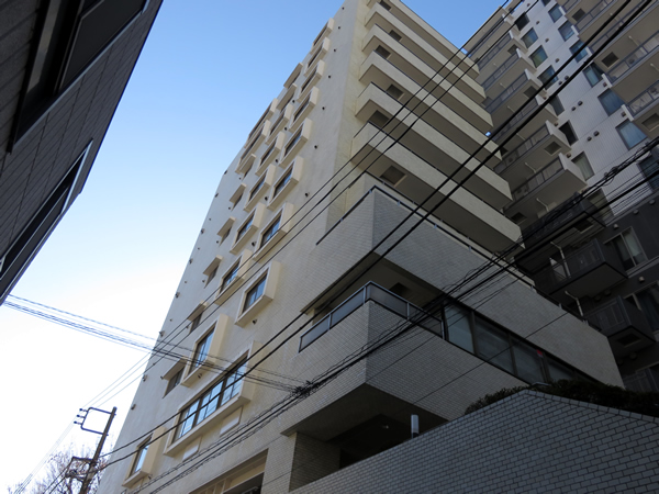 初台パークサイドハイツの外観