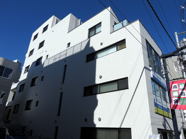 センチュリー初台の外観